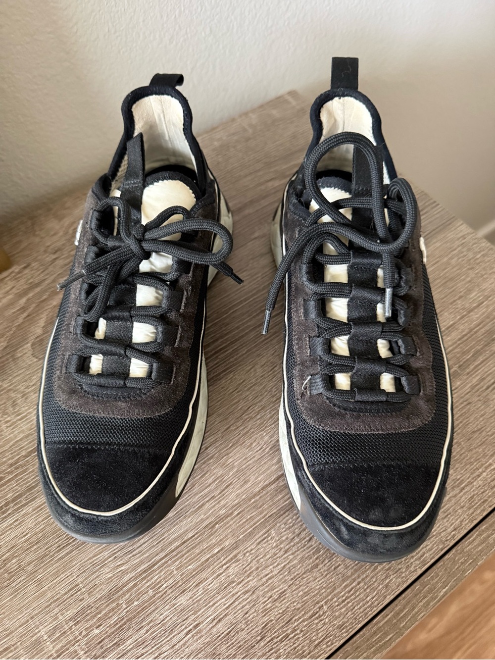 CHANEL Black and White Interlocking CC Runner Sneakers - Picture 5 of 8